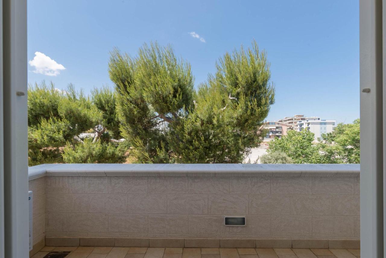 Casa Agapantus Con Piscina Da Giugno Apartment Bari Bagian luar foto